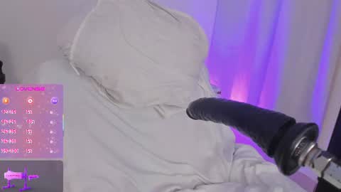 Snapshot of couple_naughty20 chatting on June 2026 04:18:02 AM Maria online show from June 2026 04:18:02 AM