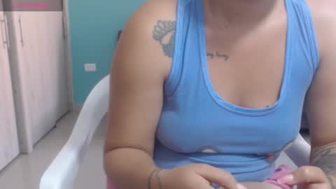  ALEJANDRO Y EMILY  online show from January 2026 02:55:02 PM