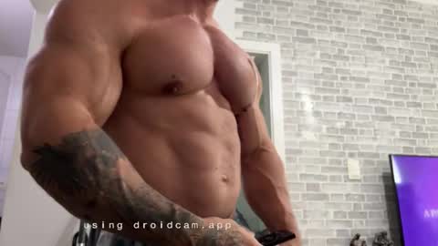 couplemuscle40 online show from March 2026 06:03:01 PM