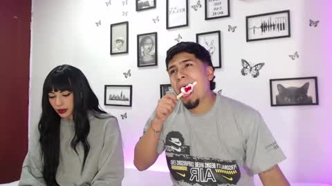 Juli and Liam online show from January 2025 05:19:01 AM