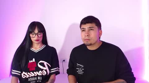 Juli and Liam online show from October 2025 05:10:01 AM