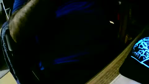 coyote017 online show from November 2025 06:01:02 PM