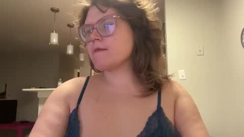 cozy_qt94 online show from May 2026 01:33:02 AM