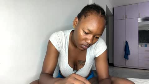 Snapshot of crave_meslowly chatting on July 2026 01:12:01 AM Taliee online show from July 2026 01:12:01 AM