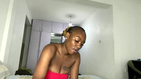Snapshot of crave_meslowly chatting on July 2026 03:43:01 PM Taliee online show from July 2026 03:43:01 PM