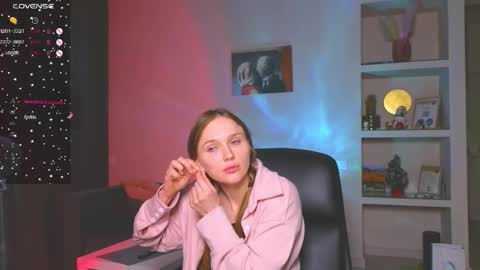 Snapshot of cravelucy chatting on January 2026 03:14:02 PM lucy online show from January 2026 03:14:02 PM