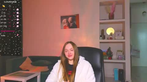 Snapshot of cravelucy chatting on January 2026 05:40:01 PM lucy online show from January 2026 05:40:01 PM