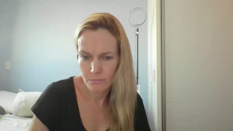 Anny online show from March 2026 12:39:02 PM