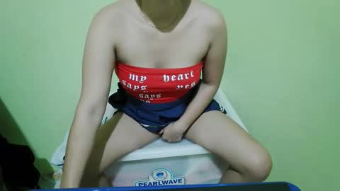 Snapshot of crazychicks4u chatting on November 2025 04:19:02 PM crazychicks4u online show from November 2025 04:19:02 PM