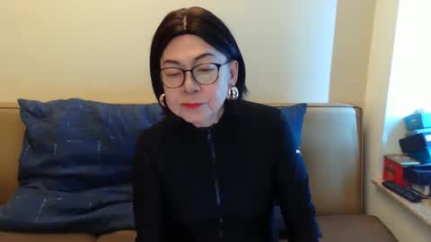Kelly   online show from June 2026 06:18:02 AM