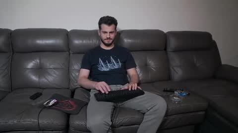 Crazy online show from March 2026 06:22:01 PM