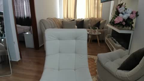 LAURA online show from February 2026 03:30:01 PM