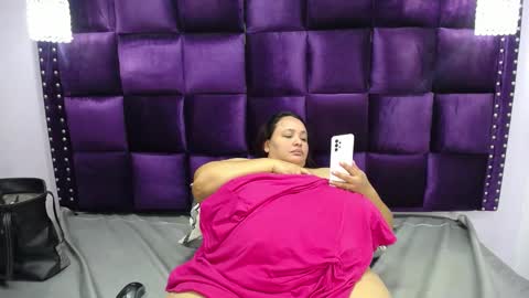 Snapshot of crazyonme chatting on January 2025 07:21:01 PM diosalinda online show from January 2025 07:21:01 PM