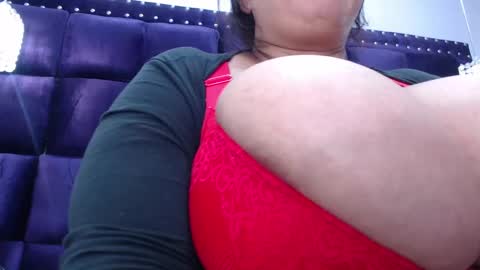 Snapshot of crazyonme chatting on September 2025 08:53:01 PM diosalinda online show from September 2025 08:53:01 PM