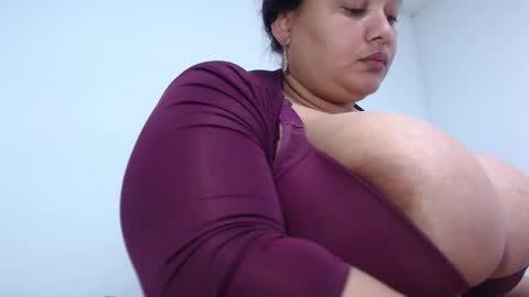 Snapshot of crazyonme chatting on December 2025 06:33:02 AM diosalinda online show from December 2025 06:33:02 AM