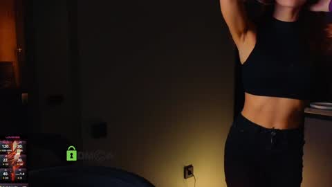 crazzy cherry online show from October 2025 04:08:01 PM