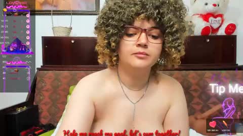 Snapshot of crazzy_pussy chatting on April 2026 10:46:01 AM Ana online show from April 2026 10:46:01 AM