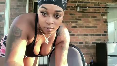 Snapshot of creame_sensation chatting on September 2025 01:12:02 PM PHANTOMTARGARYENXXX online show from September 2025 01:12:02 PM