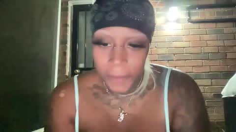 Snapshot of creame_sensation chatting on October 2025 10:02:01 AM PHANTOMTARGARYENXXX online show from October 2025 10:02:01 AM