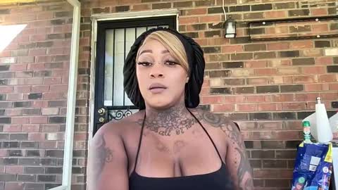 Snapshot of creame_sensation chatting on October 2025 03:23:02 PM PHANTOMTARGARYENXXX online show from October 2025 03:23:02 PM