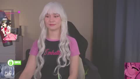 Snapshot of creammeow chatting on May 2026 02:40:02 AM Alina online show from May 2026 02:40:02 AM