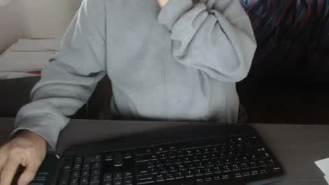 Snapshot of creamormilk chatting on October 2025 11:40:01 AM Creamormilk online show from October 2025 11:40:01 AM