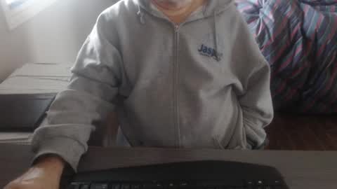 Snapshot of creamormilk chatting on October 2025 01:30:01 PM Creamormilk online show from October 2025 01:30:01 PM