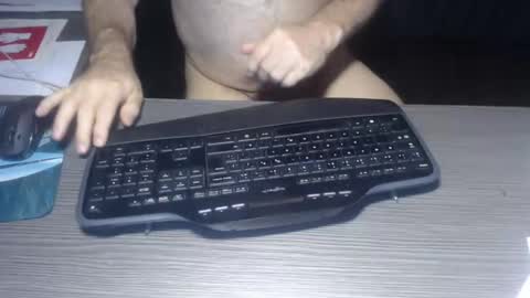 Snapshot of creamormilk chatting on October 2025 09:20:01 AM Creamormilk online show from October 2025 09:20:01 AM