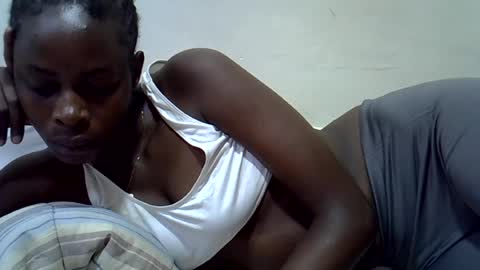 Snapshot of creamy_pussie chatting on July 2026 09:03:01 AM creamy_pussie online show from July 2026 09:03:01 AM