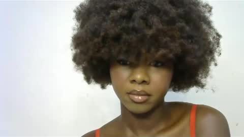 Snapshot of creamybabee chatting on January 2025 11:37:02 AM queen online show from January 2025 11:37:02 AM