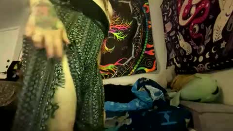 Snapshot of creamykellz chatting on October 2025 01:54:01 PM creamykellz online show from October 2025 01:54:01 PM