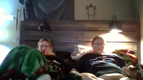 Snapshot of creamymadona chatting on February 2026 04:08:02 AM Heather online show from February 2026 04:08:02 AM