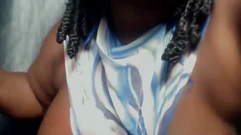 Snapshot of creamyposh1 chatting on October 2025 05:52:01 PM creamyposh1 online show from October 2025 05:52:01 PM