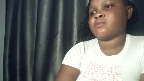 Snapshot of creamyposh1 chatting on November 2025 05:25:02 PM creamyposh1 online show from November 2025 05:25:02 PM