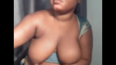 Snapshot of creamyposh1 chatting on November 2025 04:32:02 AM creamyposh1 online show from November 2025 04:32:02 AM