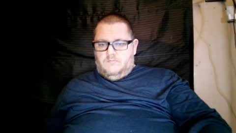 Snapshot of creeeping_death chatting on January 2025 02:56:01 AM The hopeless romantic online show from January 2025 02:56:01 AM