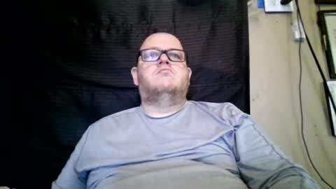 Snapshot of creeeping_death chatting on January 2025 08:55:01 PM The hopeless romantic online show from January 2025 08:55:01 PM