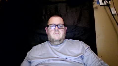 Snapshot of creeeping_death chatting on January 2025 08:32:02 AM The hopeless romantic online show from January 2025 08:32:02 AM