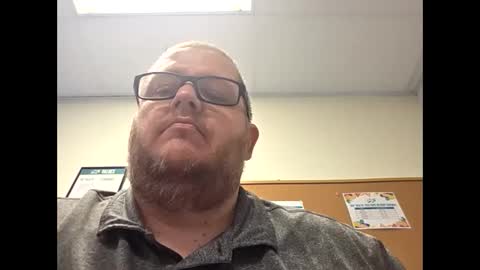 Snapshot of creeeping_death chatting on September 2025 05:09:01 AM The hopeless romantic online show from September 2025 05:09:01 AM