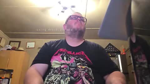 Snapshot of creeeping_death chatting on October 2025 08:37:02 AM The hopeless romantic online show from October 2025 08:37:02 AM