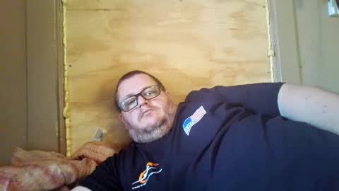 Snapshot of creeeping_death chatting on October 2025 08:42:01 PM The hopeless romantic online show from October 2025 08:42:01 PM