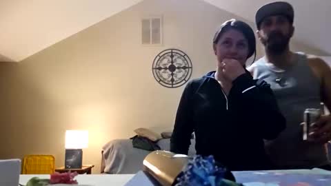 Creeksidecouple online show from February 2026 02:37:02 AM