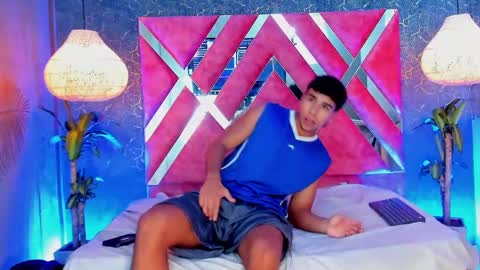 Snapshot of crh58_ chatting on September 2025 11:37:01 PM crh58_ online show from September 2025 11:37:01 PM