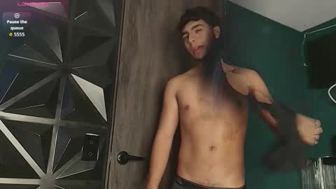 Snapshot of crh58_ chatting on November 2025 11:05:01 PM crh58_ online show from November 2025 11:05:01 PM