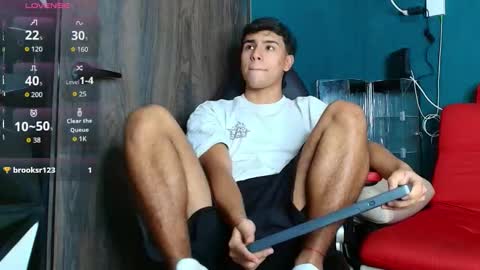 Snapshot of crh58_ chatting on December 2025 10:05:01 PM crh58_ online show from December 2025 10:05:01 PM