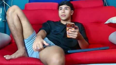 Snapshot of crh58_ chatting on December 2025 01:47:02 AM crh58_ online show from December 2025 01:47:02 AM