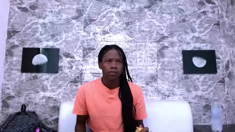 Snapshot of criisbrown_ chatting on November 2025 10:03:01 AM CriisBrown online show from November 2025 10:03:01 AM