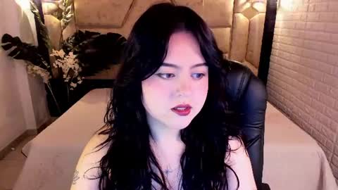 Snapshot of crimson_tati chatting on July 2026 01:25:02 PM Tatiana online show from July 2026 01:25:02 PM