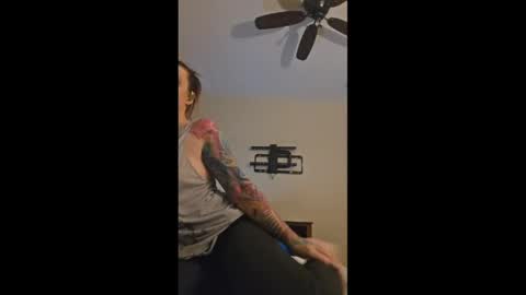 crimsongingerale online show from April 2026 08:17:01 PM