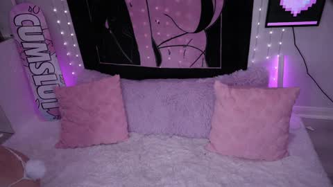 Crimson Kitten online show from April 2026 03:37:02 AM